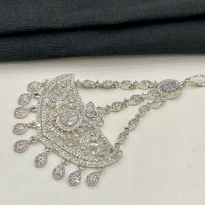 ✨ Exquisite Silver-Toned Kundan & Crystal Half-Moon Tikka / Jhoomer