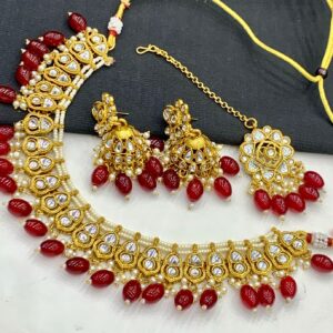 👑 Regal Gold-Toned Kundan & Red Beaded Choker Jewelry Set