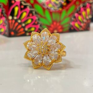 🌸 Sparkling Floral Statement Ring – Gold Finish with Crystal Petals 🌟