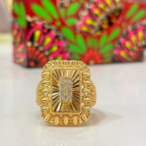 👑 Bold Majesty Rectangle Gold Ring with Crystal Accents 💎✨